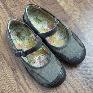 Keen Canvas Mary Jane Shoes Women's 8 Brown Canvas Adjustable Strap Slip On